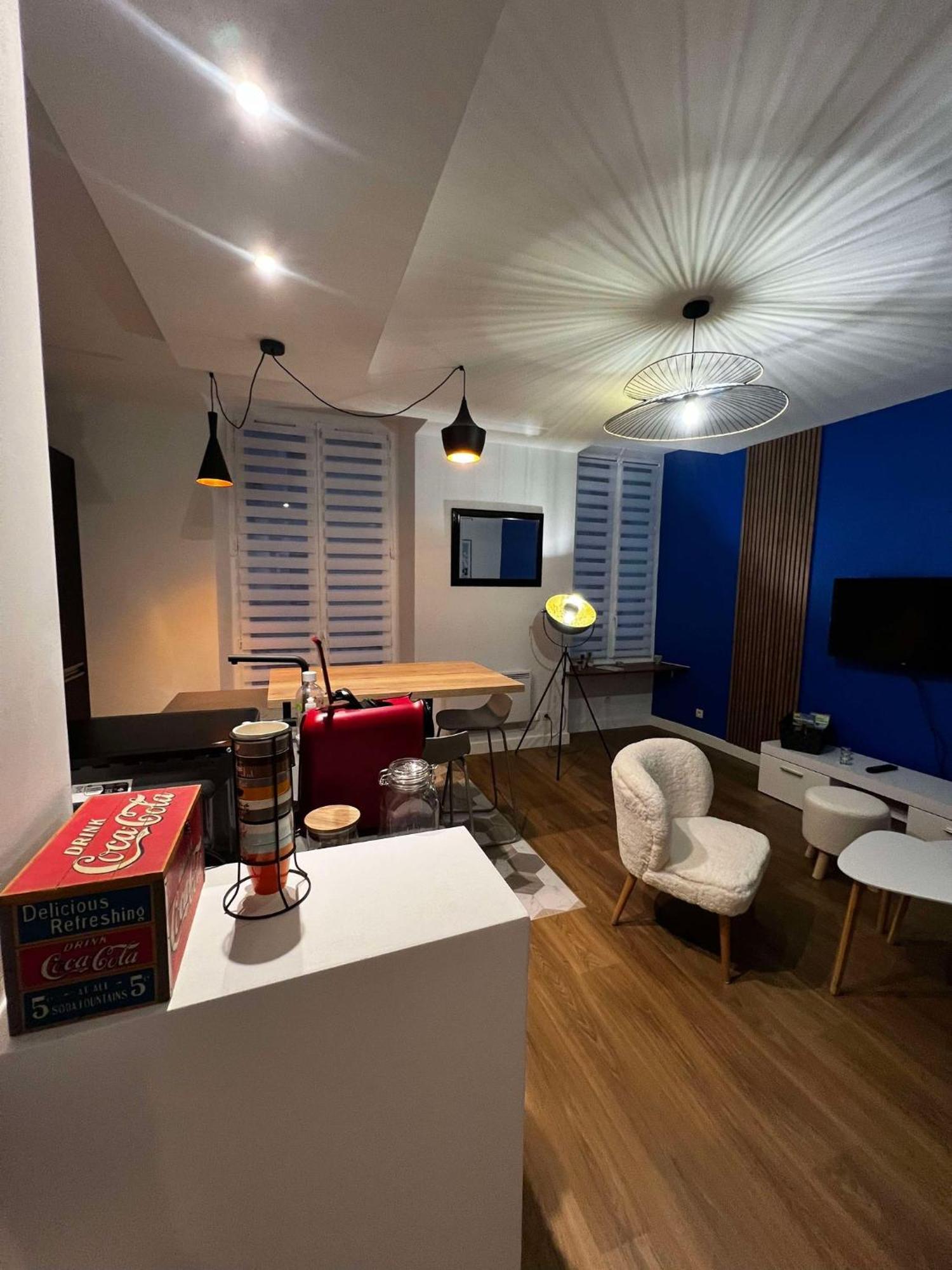Appartement Le Flamboyant - Wifi - Central - Cosy Aix-les-Bains Zewnętrze zdjęcie